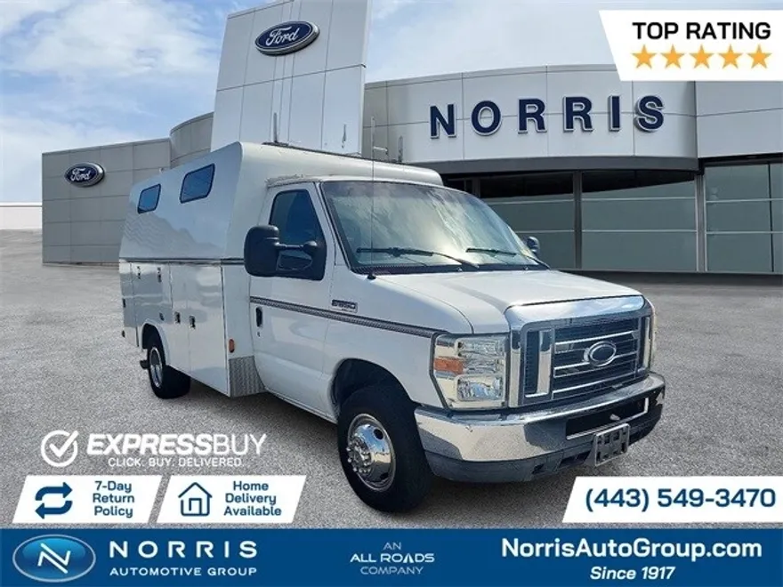 2008 Ford E-350 photo 1