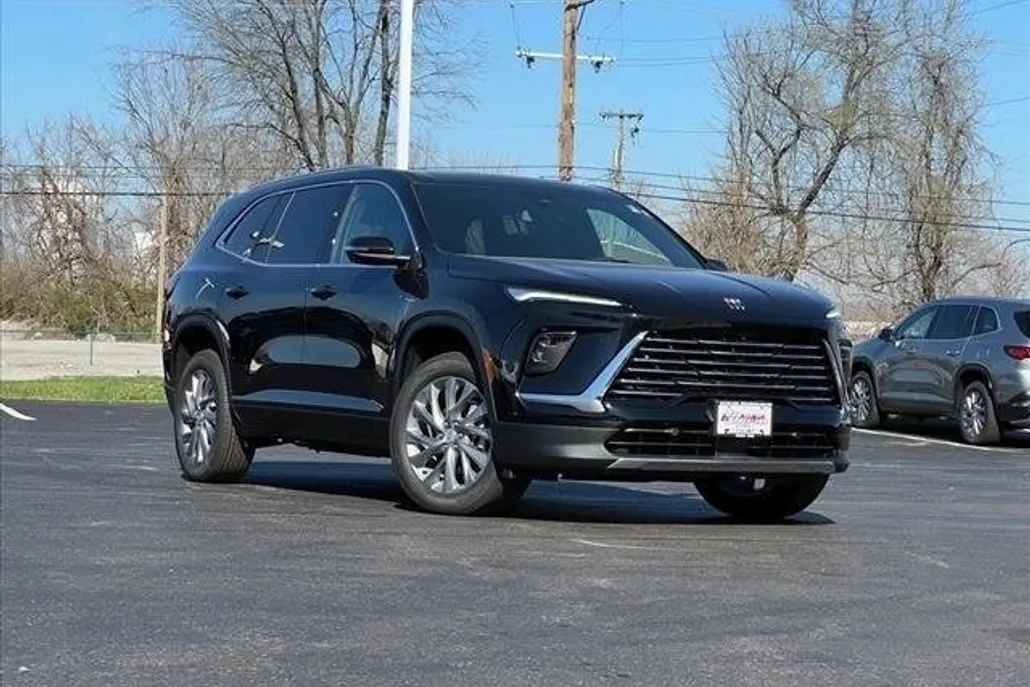 2025 Buick Enclave Preferred photo 1