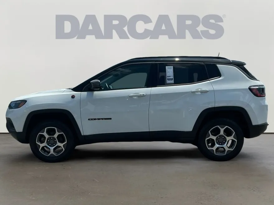 2022 Jeep Compass Trailhawk photo 1