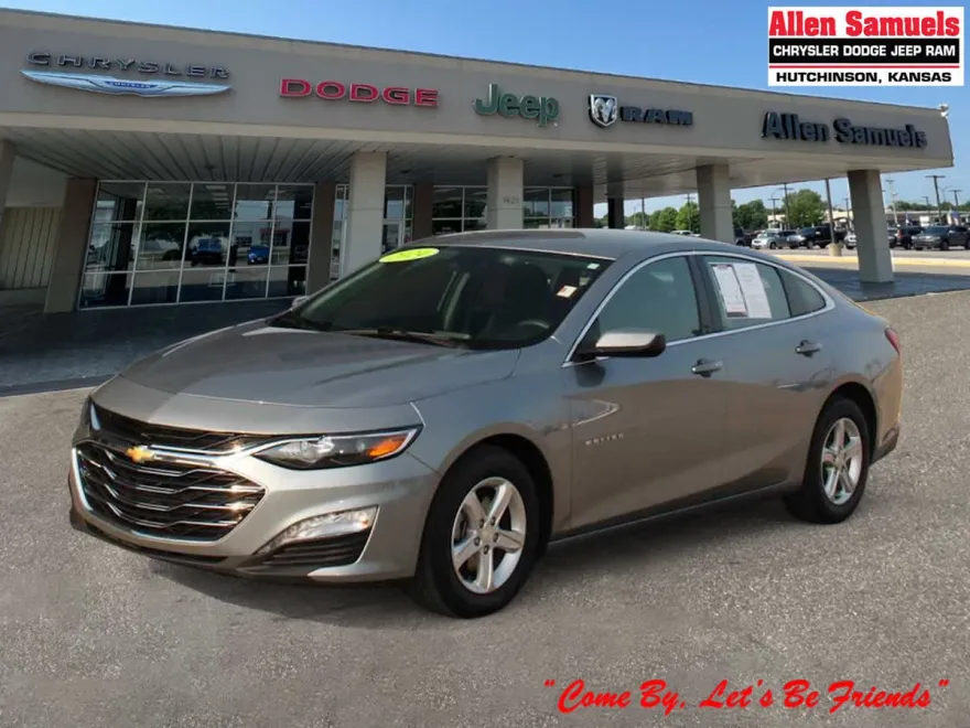 2024 Chevrolet Malibu 1LT photo 1