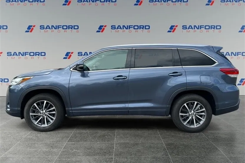 2018 Toyota Highlander XLE photo 1
