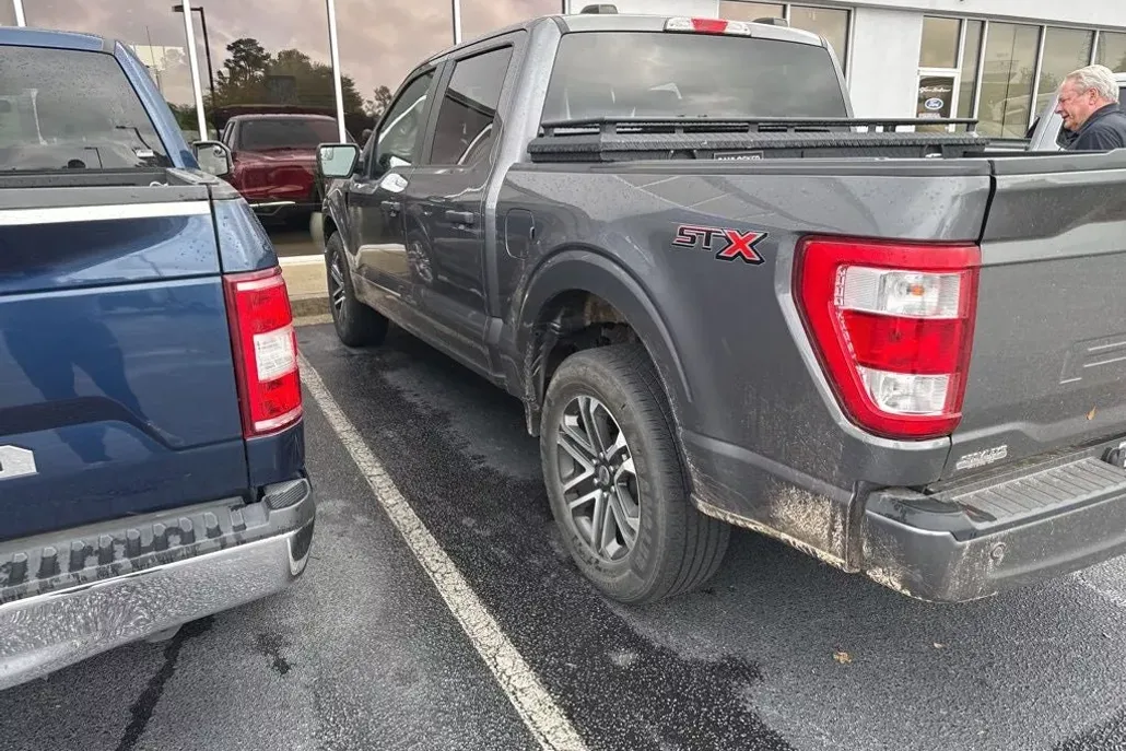2023 Ford F-150 XL STX photo 1