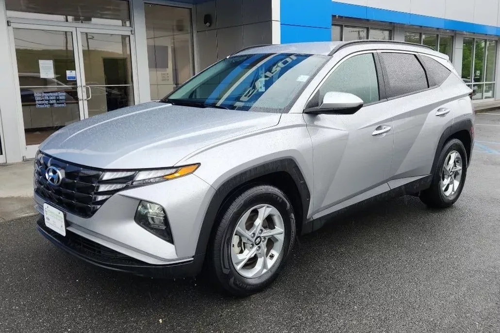 2024 Hyundai Tucson SEL photo 1