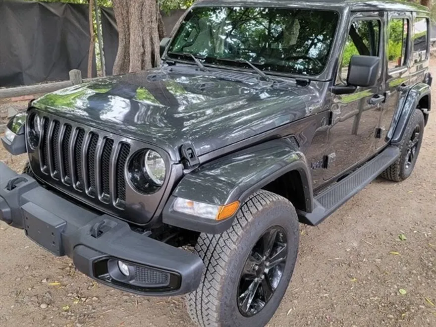 2021 Jeep Wrangler Unlimited Sahara photo 1