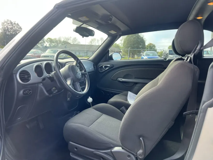 2005 Chrysler PT Cruiser Touring photo 1