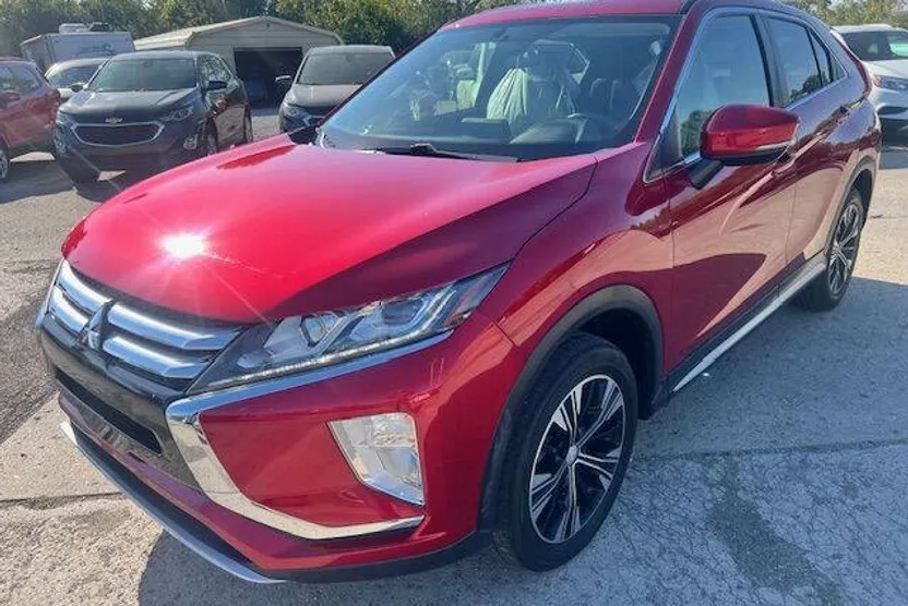 2019 Mitsubishi Eclipse Cross SE photo 1