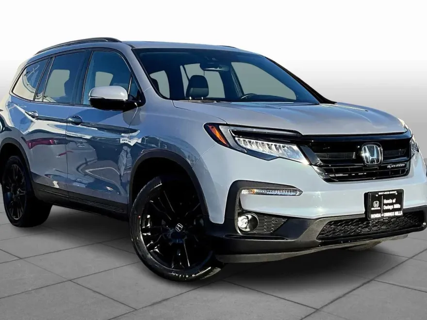 2022 Honda Pilot Black Edition photo 1
