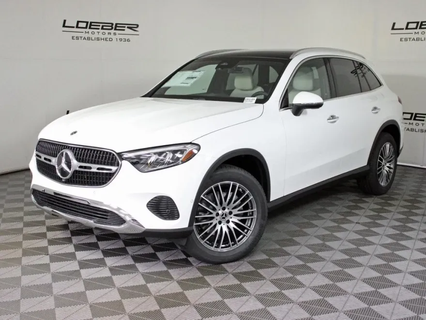 2026 Mercedes Benz GLC 300 4MATIC photo 1