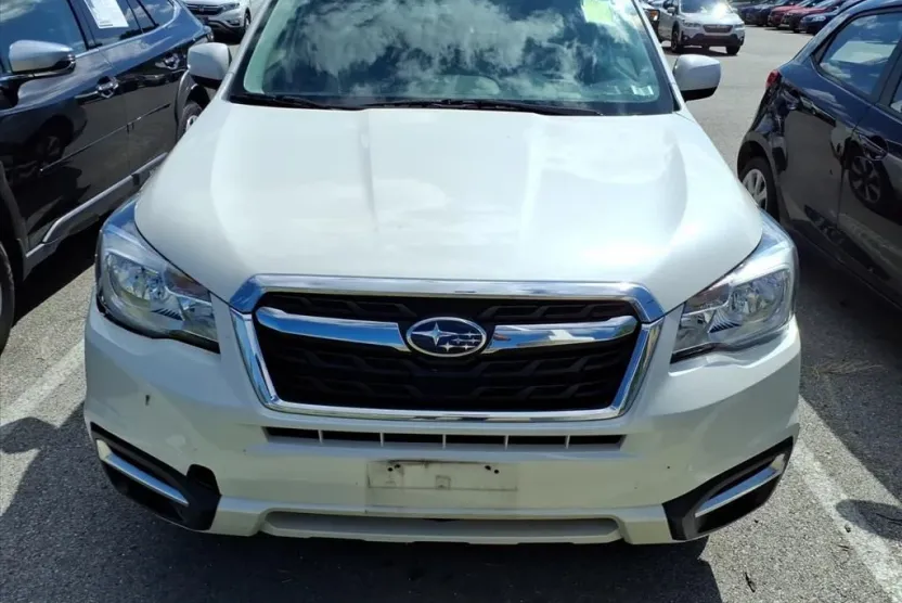 2017 Subaru Forester Premium photo 1