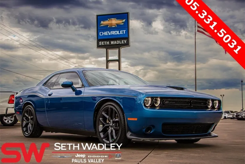 2023 Dodge Challenger GT photo 1