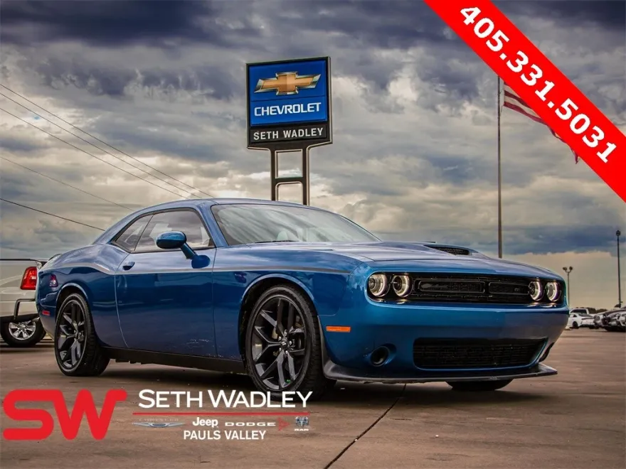 2023 Dodge Challenger GT photo 1