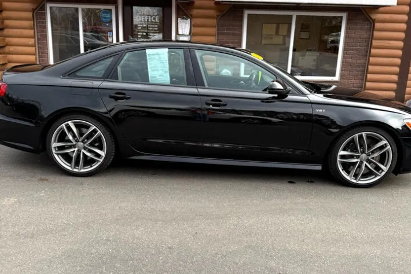 2016 Audi S6 Prestige photo 1