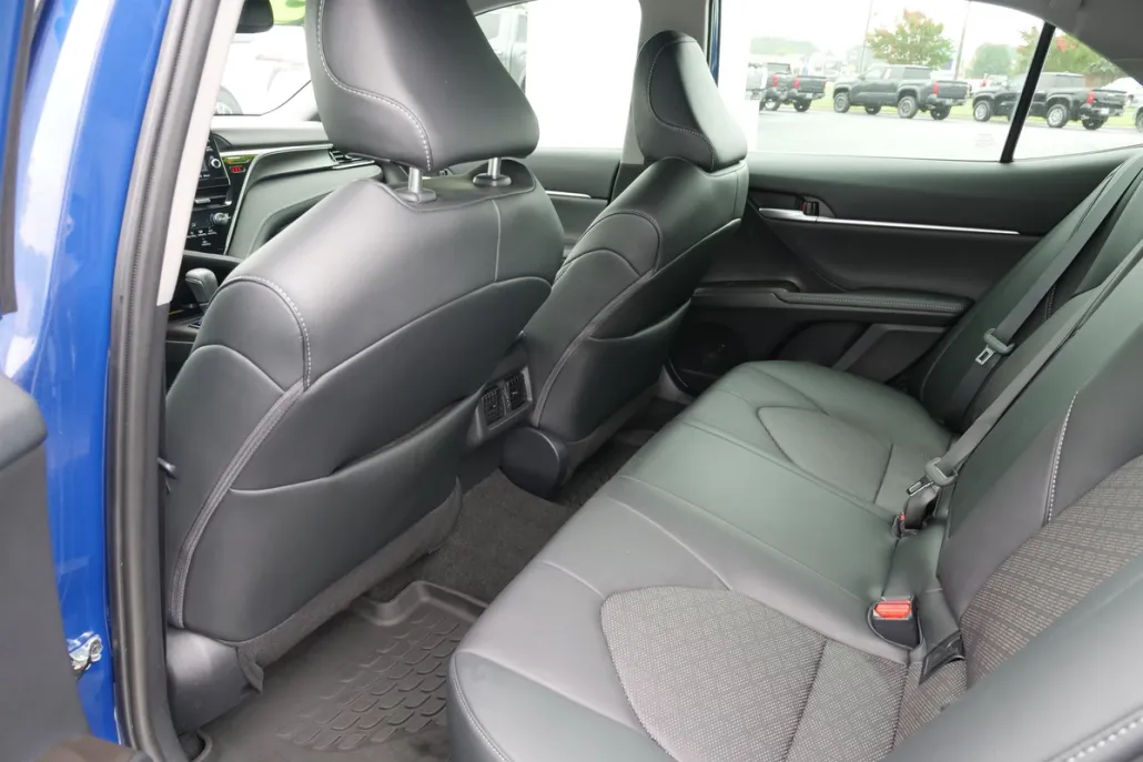 2023 Toyota Camry XSE photo 1