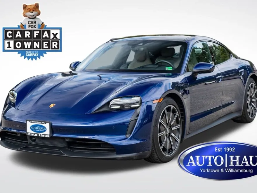 2022 Porsche Taycan photo 1