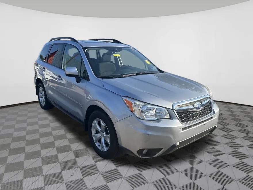 2014 Subaru Forester 2.5i Premium photo 1
