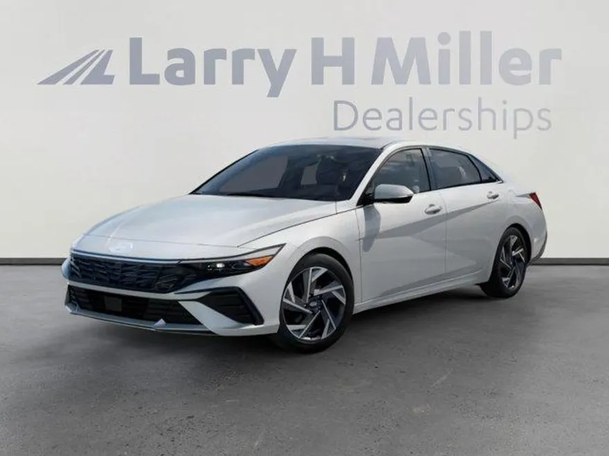 2025 Hyundai Elantra Limited photo 1