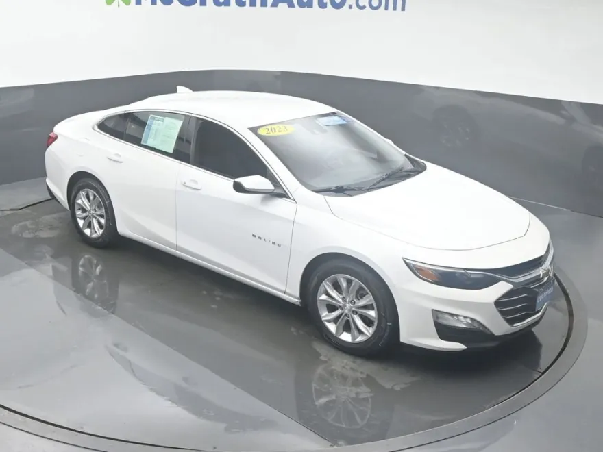 2023 Chevrolet Malibu 1LT photo 1