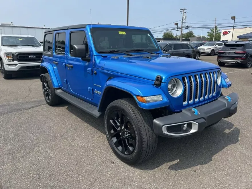 2022 Jeep Wrangler Unlimited 4xe Sahara photo 1
