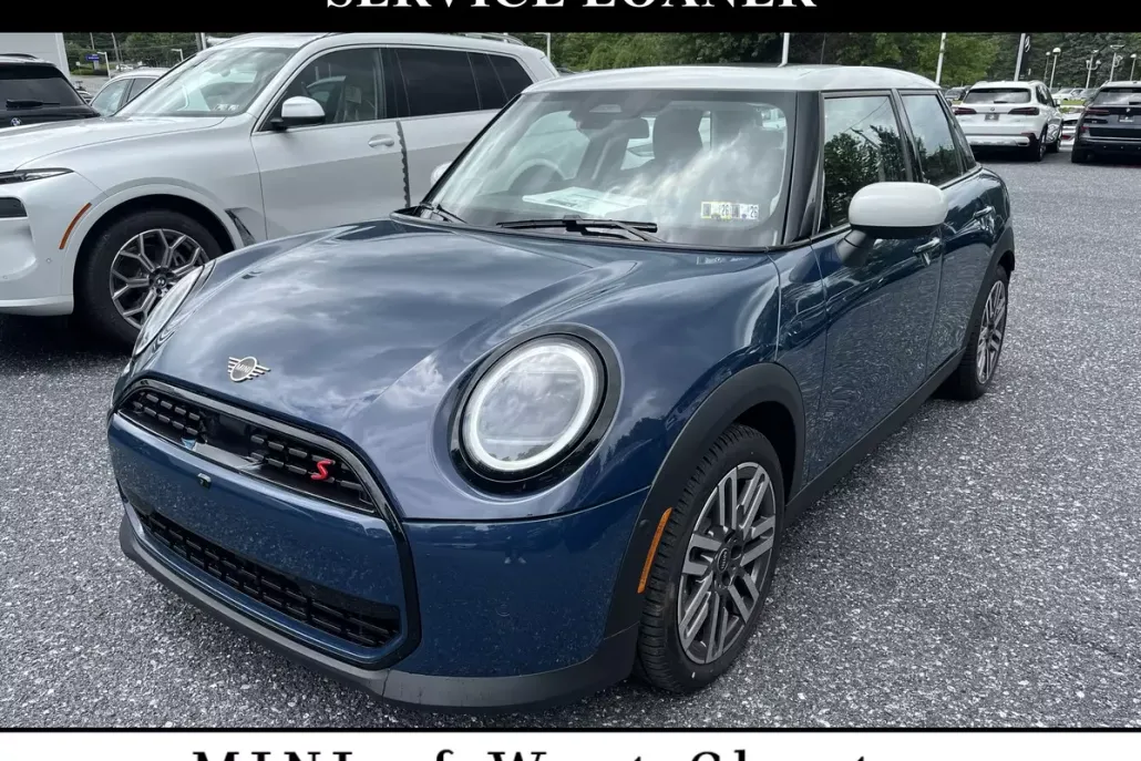 2025 Mini Cooper S Iconic photo 1