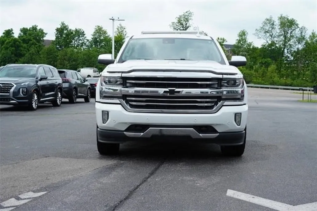 2016 Chevrolet Silverado 1500 High Country photo 1