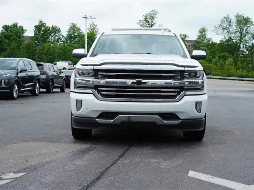 2016 Chevrolet Silverado 1500 High Country photo 1