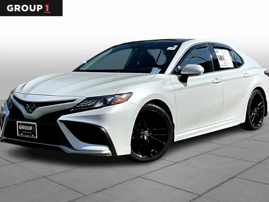 2023 Toyota Camry XSE photo 1