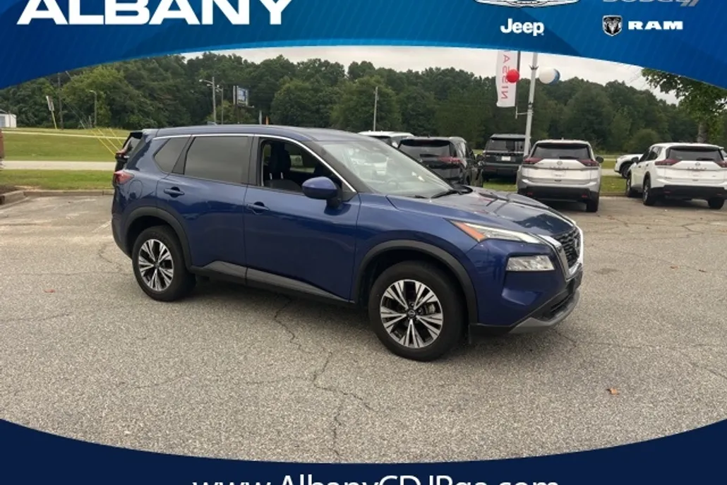 2023 Nissan Rogue SV photo 1