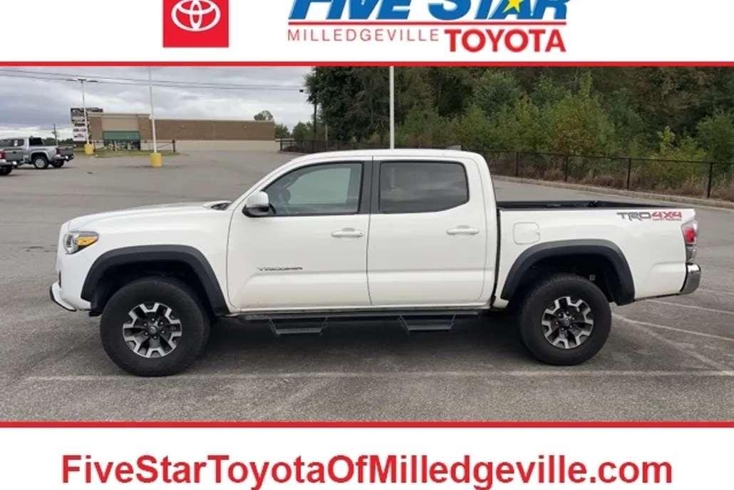 2021 Toyota Tacoma TRD Off-Road photo 1