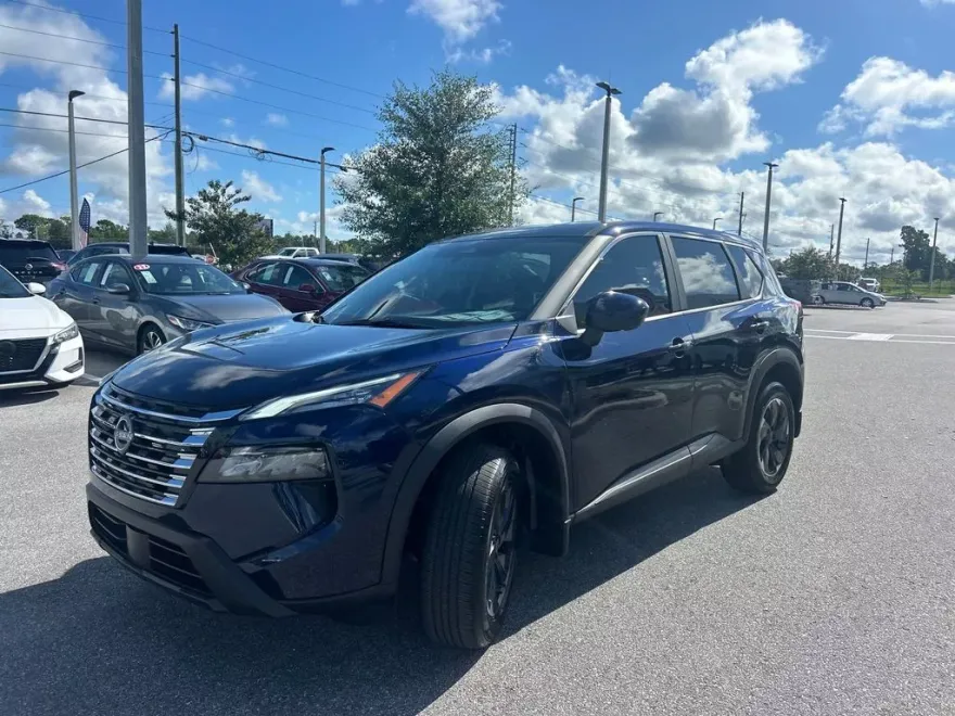 2026 Nissan Rogue SV photo 1