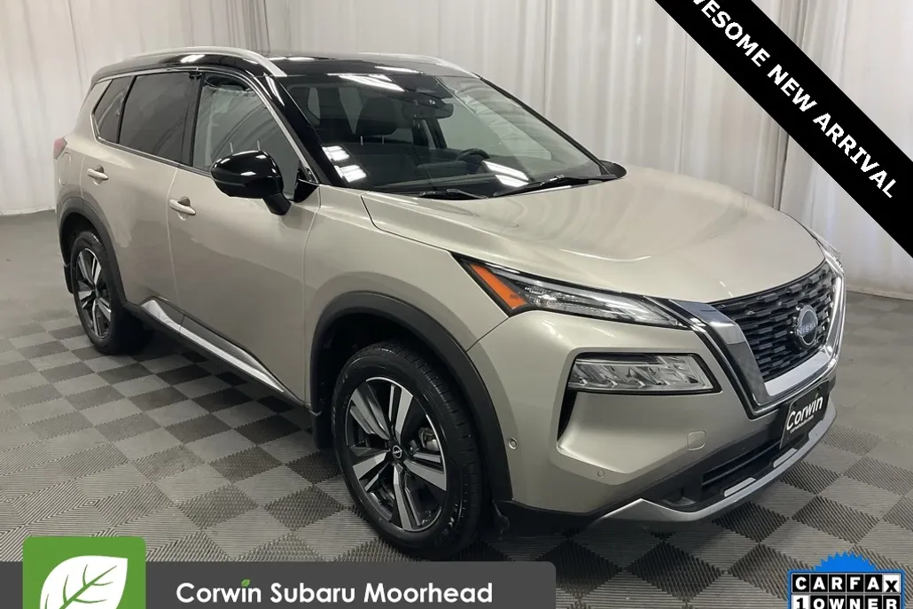 2023 Nissan Rogue SL photo 1