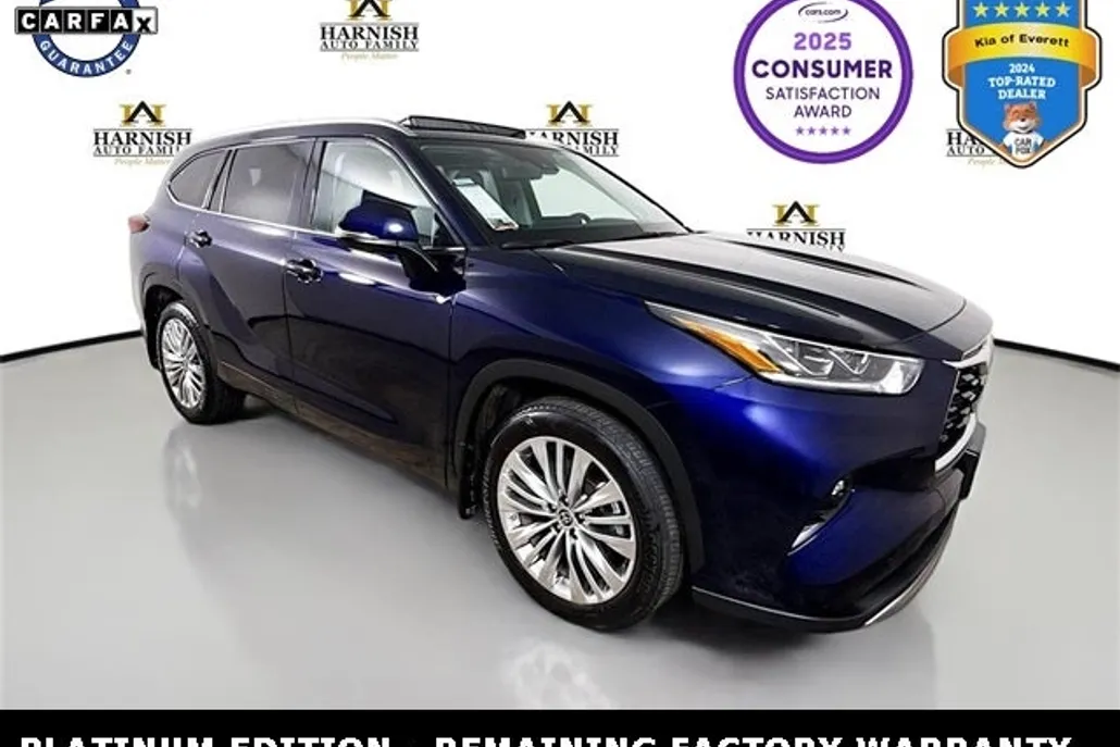 2023 Toyota Highlander Platinum photo 1