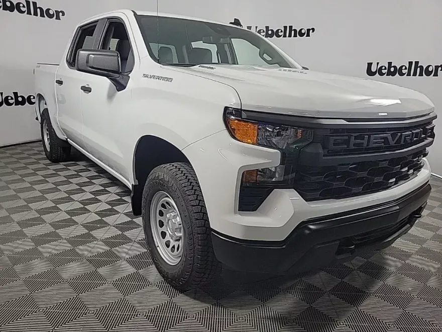 2025 Chevrolet Silverado 1500 photo 1