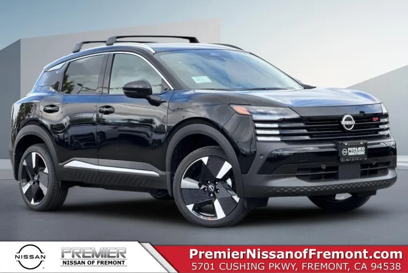 2026 Nissan Kicks SR photo 1