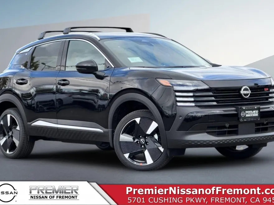 2026 Nissan Kicks SR photo 1