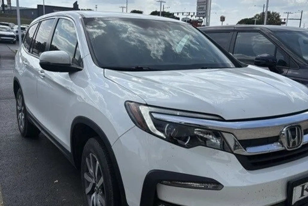 2021 Honda Pilot EX photo 1