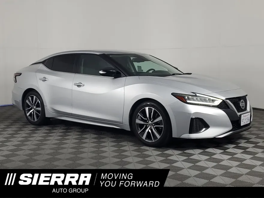 2020 Nissan Maxima SV photo 1