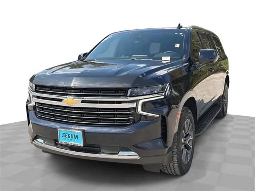 2023 Chevrolet Suburban LT photo 1