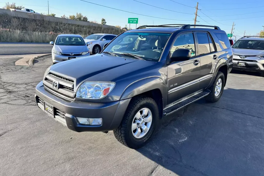 2004 Toyota 4Runner SR5 V6 photo 1
