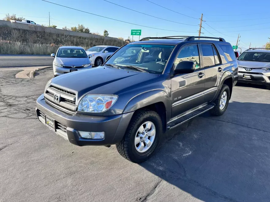 2004 Toyota 4Runner SR5 V6 photo 1