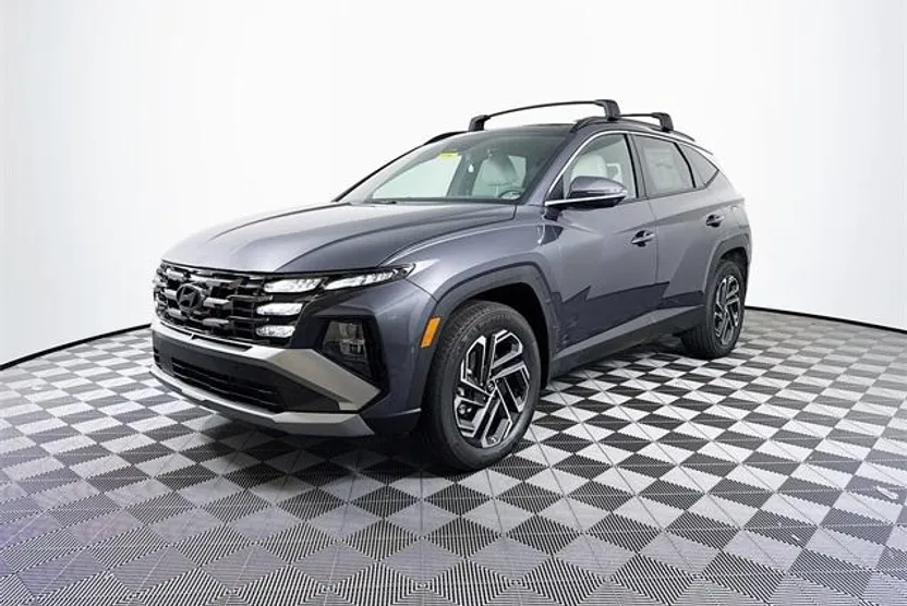 2025 Hyundai Tucson Hybrid Limited photo 1