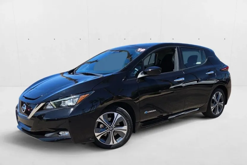 2019 Nissan Leaf SV photo 1