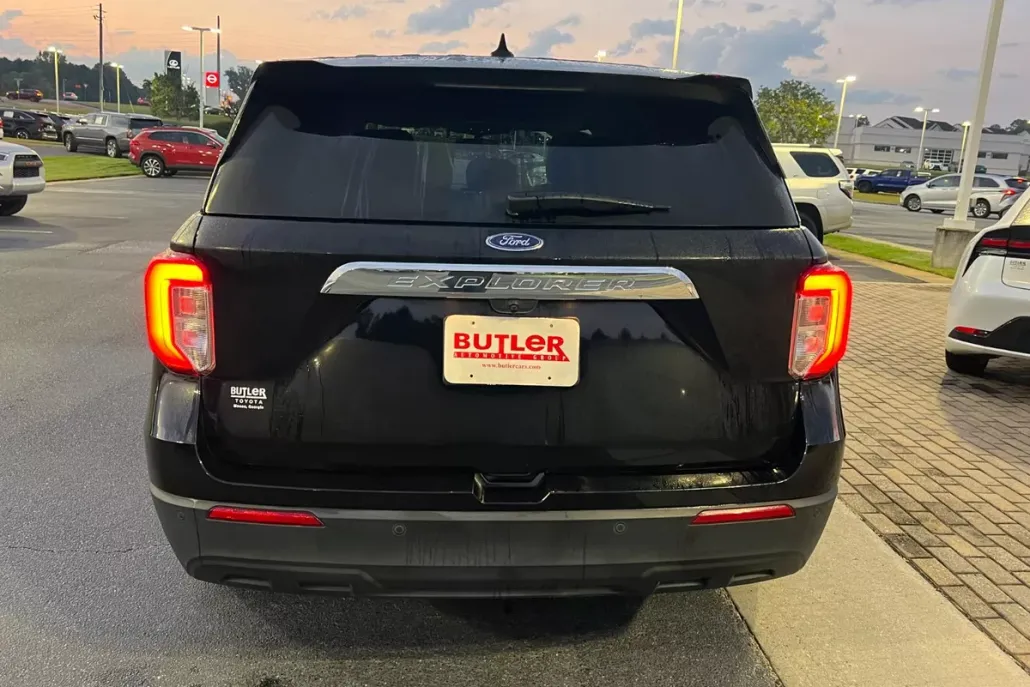 2021 Ford Explorer Base photo 1