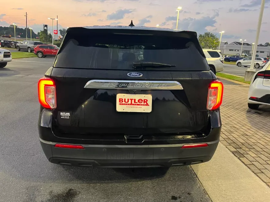 2021 Ford Explorer Base photo 1