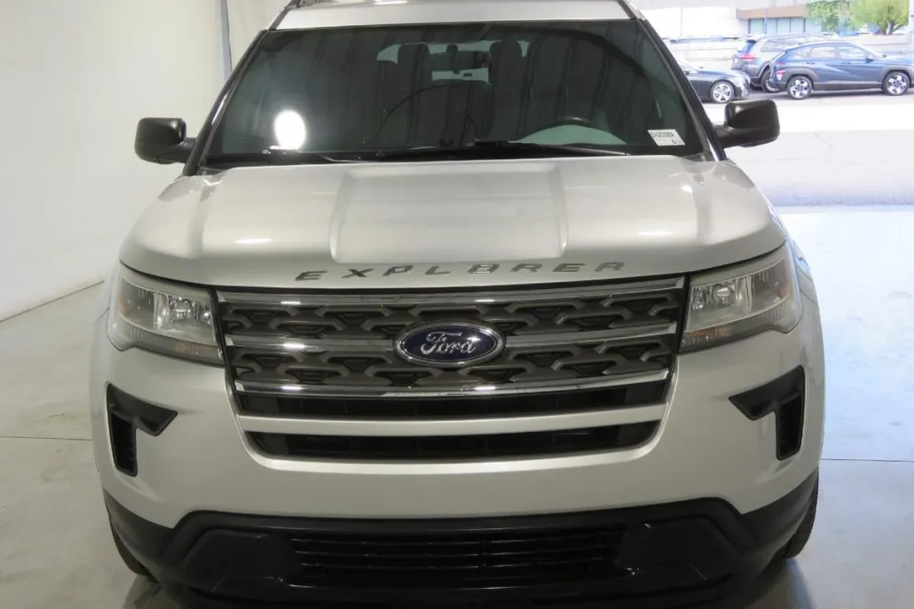 2018 Ford Explorer Base photo 1