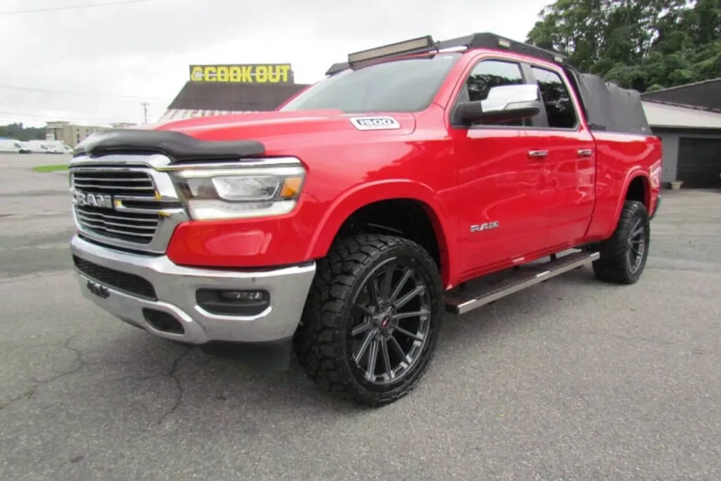 2019 Ram 1500 Laramie photo 1