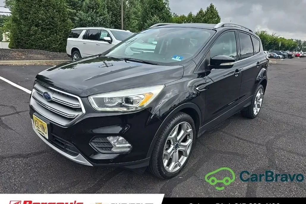 2019 Ford Escape Titanium photo 1