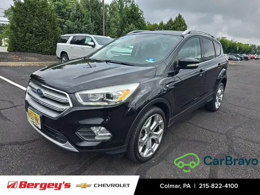 2019 Ford Escape Titanium photo 1