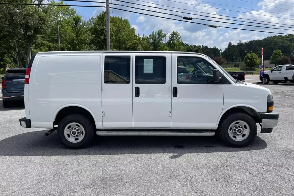 2023 Gmc Savana Cargo 2500 photo 1