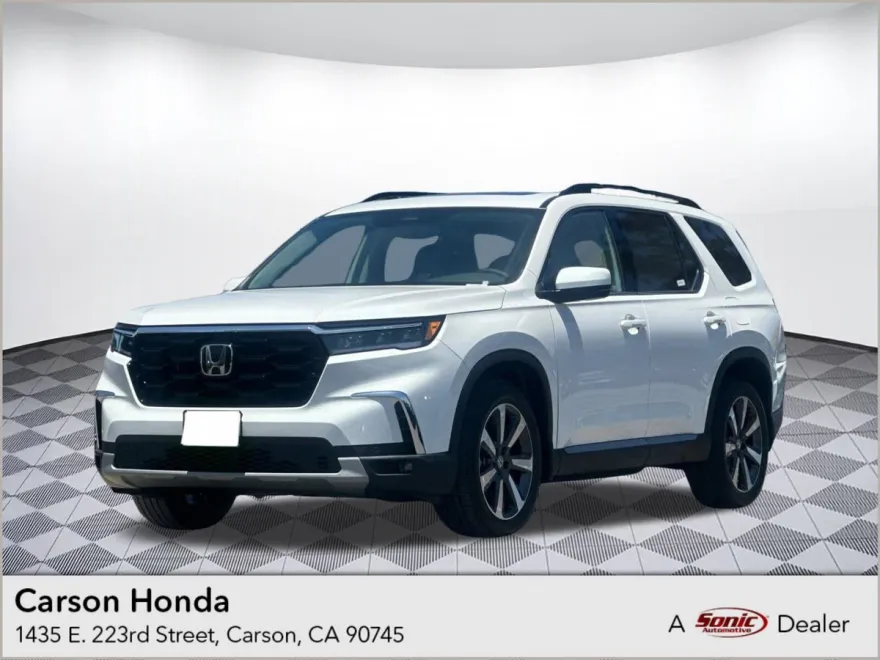 2025 Honda Pilot Touring photo 1