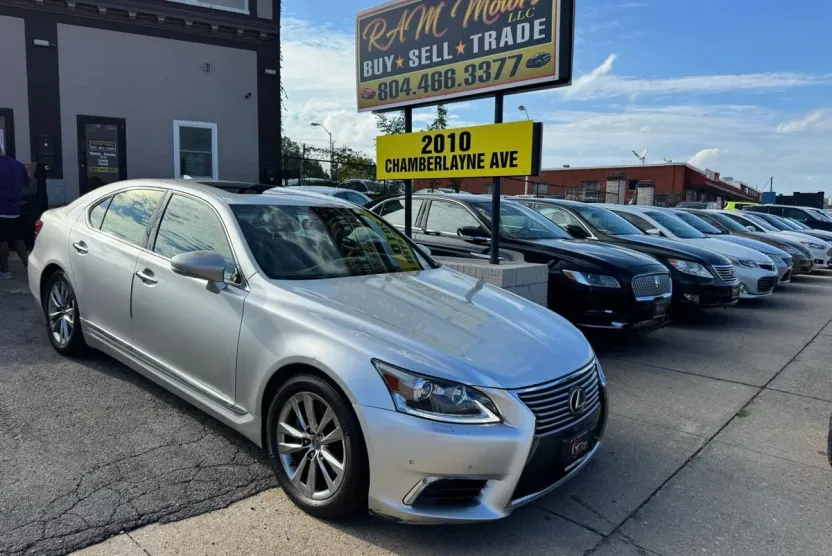 2014 Lexus LS 460 photo 1